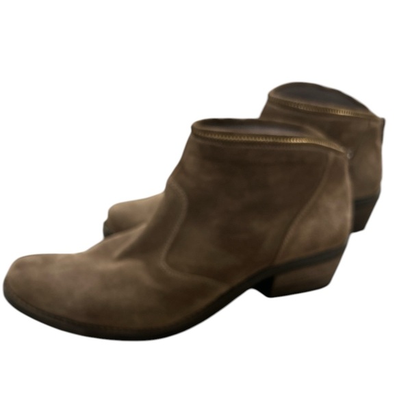 Kanna Women's Kelly Boots - Picture 2 of 6